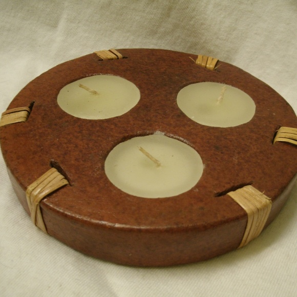 Pottery Triple Tealite Candle handmade in Bali - Picture 3 of 8